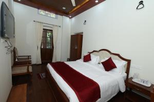 KSTDC Hotel Mayura Royal Heritage-Ooty