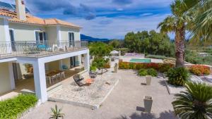 Bel Air Villa with pool by JJ Hospitality