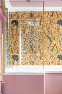 Blossom House New 3bed house in Barons Court