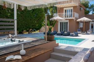 Aqua View Villa Pessada