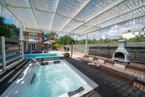 Aqua View Villa Pessada