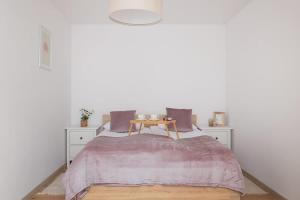 Bright Apartment in the Centre of Katowice by Noclegi Renters