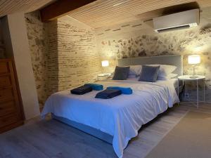 Gites de Verger, stylish self catering cottages in Sos
