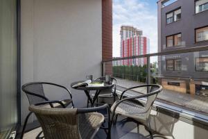 Apartamenty Słoneczna z Parkingiem w Katowicach by Noclegi Renters