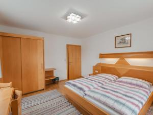 Apartment Bergblick by Interhome