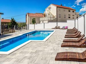 Apartment Delfin-6 by Interhome