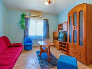 Apartment Delfin-9 by Interhome 