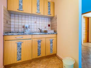 Apartment Delfin-9 by Interhome