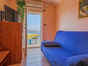 Apartment Delfin-10 by Interhome 