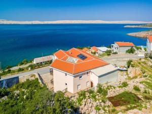 Apartment Delfin-2 by Interhome