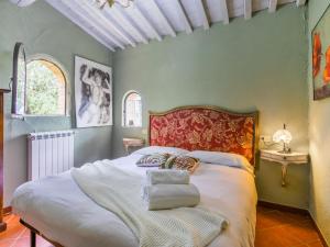 Holiday Home Badia a Passignano-2 by Interhome