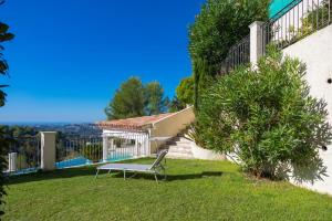 Maisons de vacances Villa Colomars sea view-swimming pool, terrace&BBQ : Maison 4 Chambres
