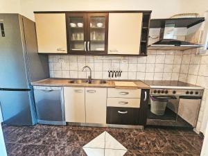 Holiday Home Mirko by Interhome