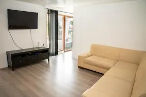 Private and Spacious Holiday Home - Zuidermeer