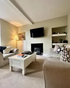 Queens Cottage - Embsay