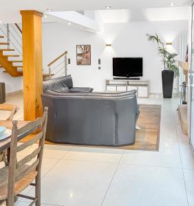 Maisons de vacances Grande Maison Lumineuse a 10km de Paris : photos des chambres