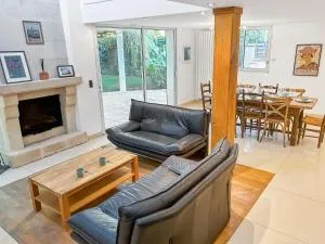 Grande Maison Lumineuse à 10km de Paris - 蒙莫朗西