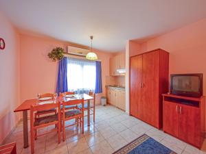 Apartment Delfin-3 by Interhome 