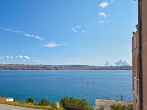 Apartment Delfin-4 by Interhome