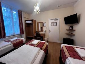 Triple Room room in Shakespeare Hotel
