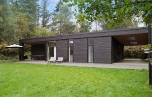 Five-Bedroom Holiday Home In Rorvig