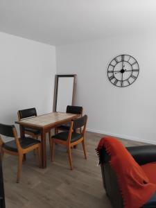 Appartements Appartement bien situe : photos des chambres