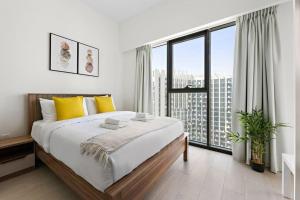 Modern Studio with Full Burj Khalifa View