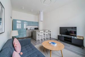 Blueground Žižkov renovated nr universities PRG-35