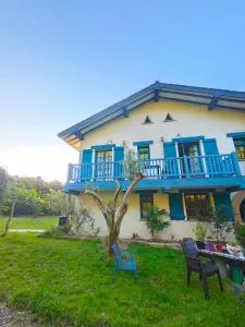 Gurbialde Etxea - Deba