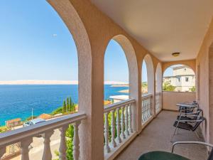 Apartment Delfin-2 by Interhome