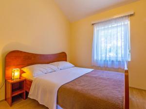 Apartment Delfin-10 by Interhome