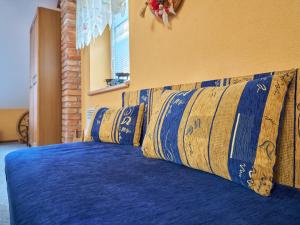 Studio Chlívce u Hronova-2 by Interhome