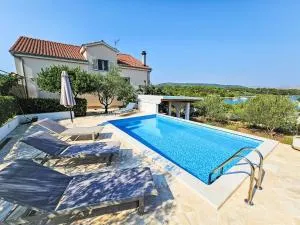 Holiday Home Katenas by Interhome - Vrulje