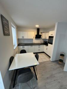 Alex Apartments 3