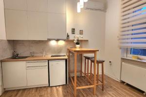 Newly built cozy & modern gem - center of old town