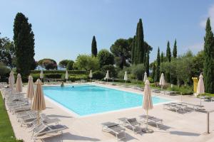 Ginny House Lake - charming flat with pool