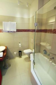 Standard Double Room room in Hotel Saint-Amour