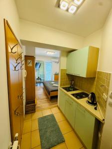 Calvin Apartment 9