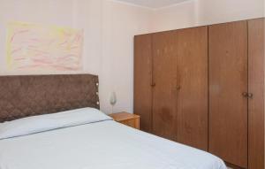 Awesome Apartment In Melito Porto Salvo