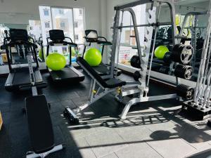 Gianas stays with pool