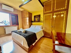 Apartamento retrô dentro da Rua Coberta