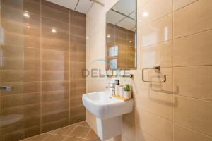 Best Deal 3BR plus maids with Pool Perfect for Groups by Deluxe Holiday Homes