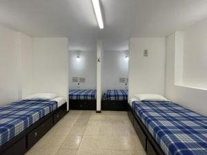 Hostal Lleras Calle 8