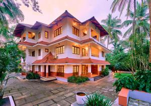 Ushasree Wayanad Premium Pool Resort by VOYE HOMES