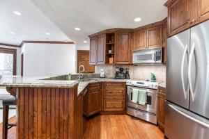 Strawberry Park 109 condo