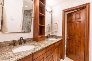 Strawberry Park 109 condo