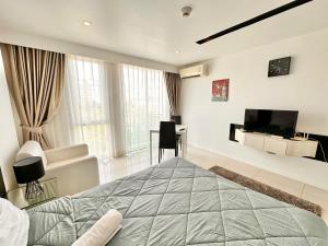 LOVELY STUDIO in City Center Residence