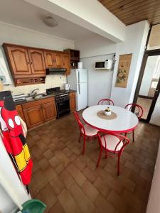 Apartamento Mardel - piso 24 - frente al mar con cochera