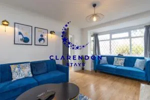 4BR House with Driveway Warwick Castle - Warwick