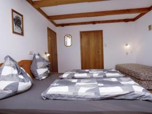 Apartment Salzburg by Interhome